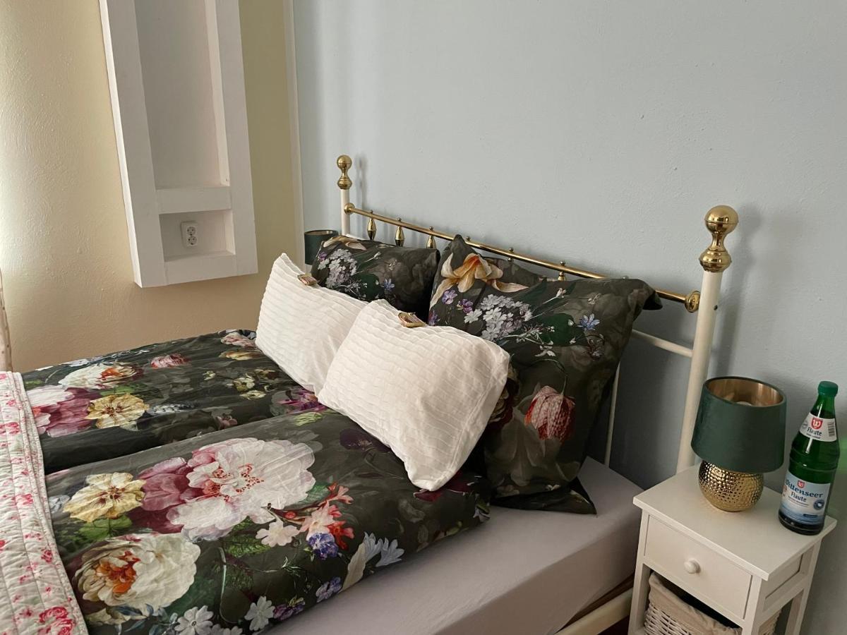 Lindenhof Chezartistes Hotel Loose ภายนอก รูปภาพ