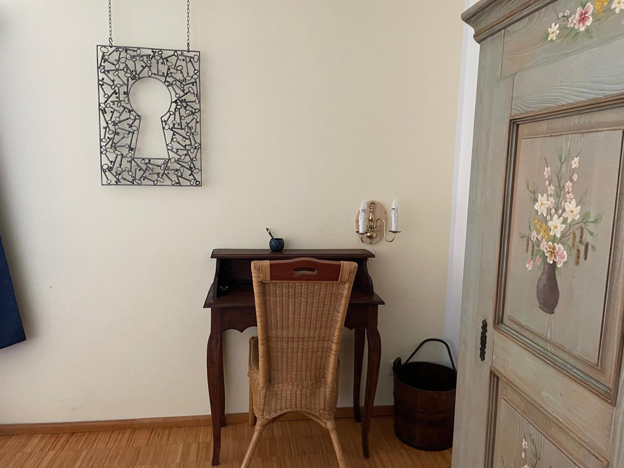 Lindenhof Chezartistes Hotel Loose ภายนอก รูปภาพ