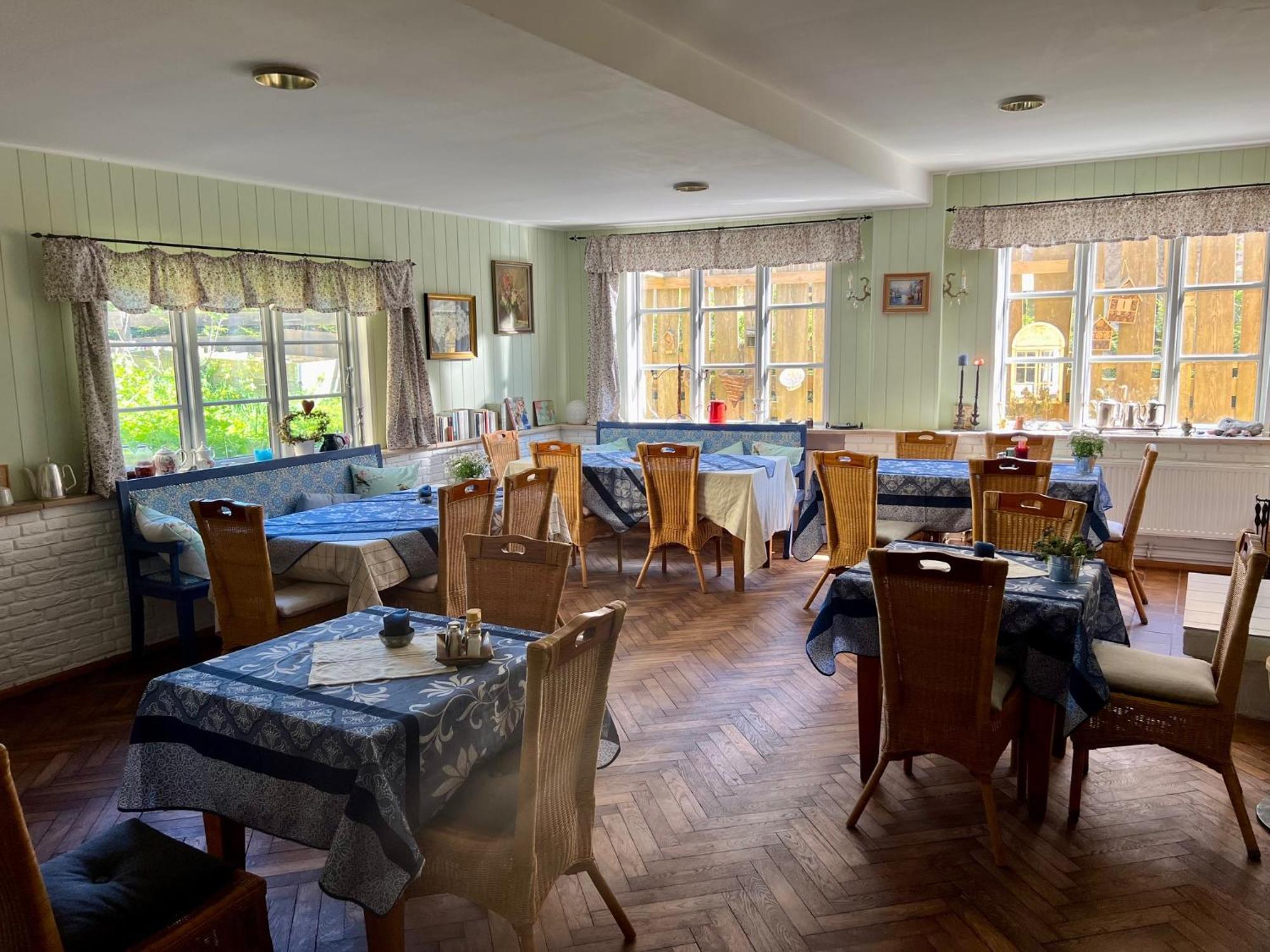 Lindenhof Chezartistes Hotel Loose ภายนอก รูปภาพ